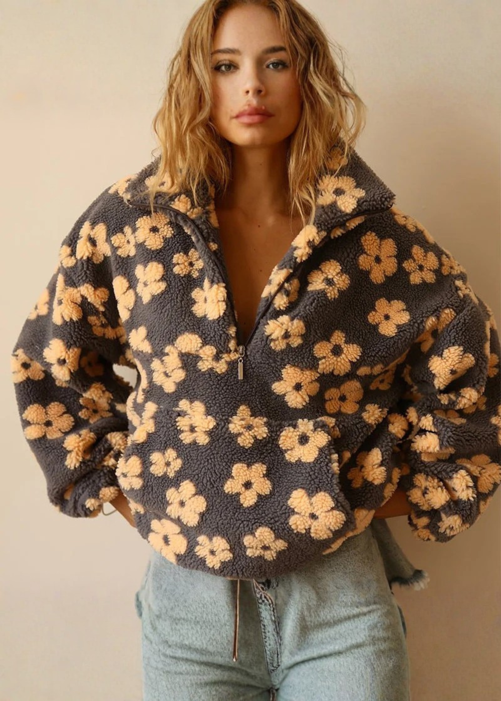 Luneva | Ciepły Sweter Polarowy z Kwiatowym Nadrukiem